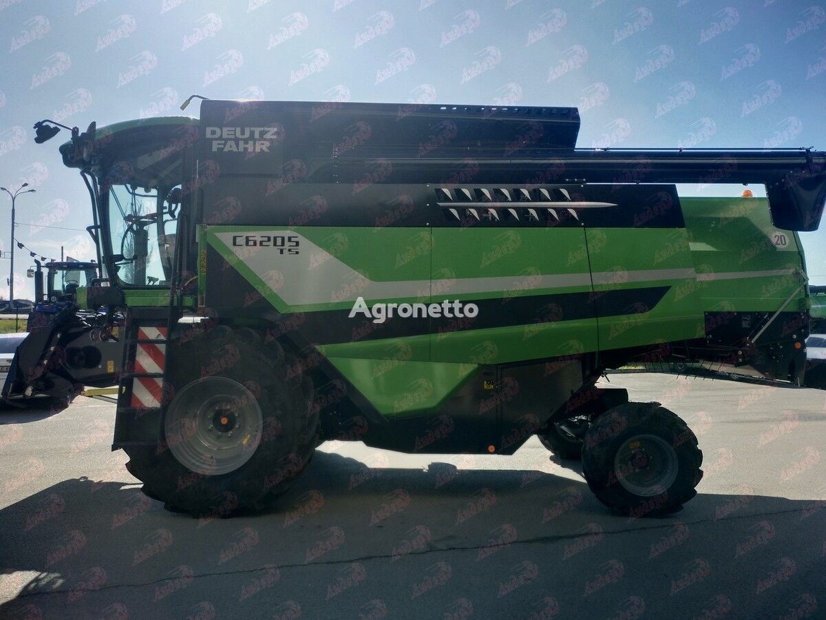 Deutz-Fahr S6205TS cosechadora de cereales nueva