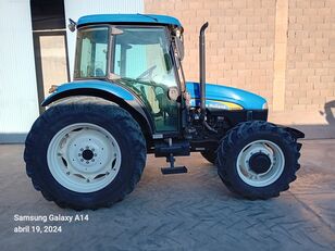 New Holland TD5050 tractor de ruedas