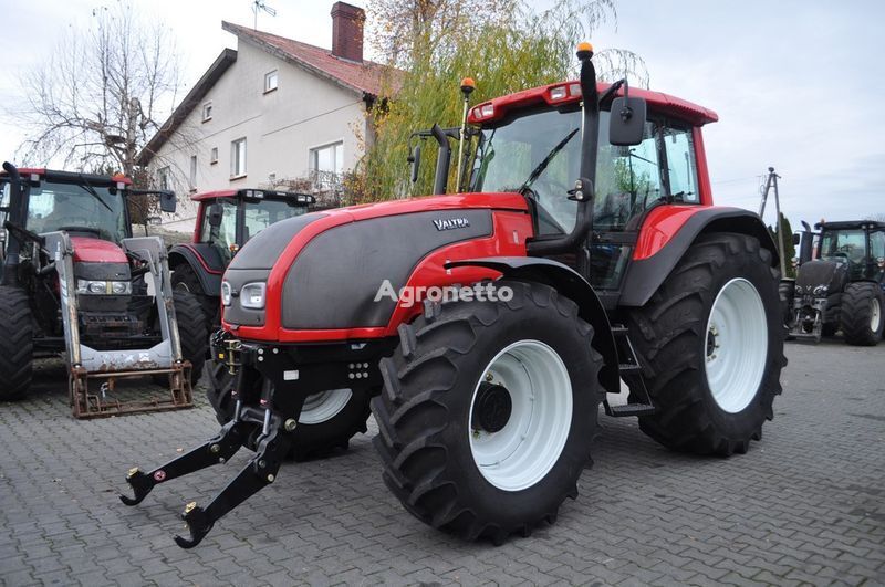 Valtra T180 tractor de ruedas